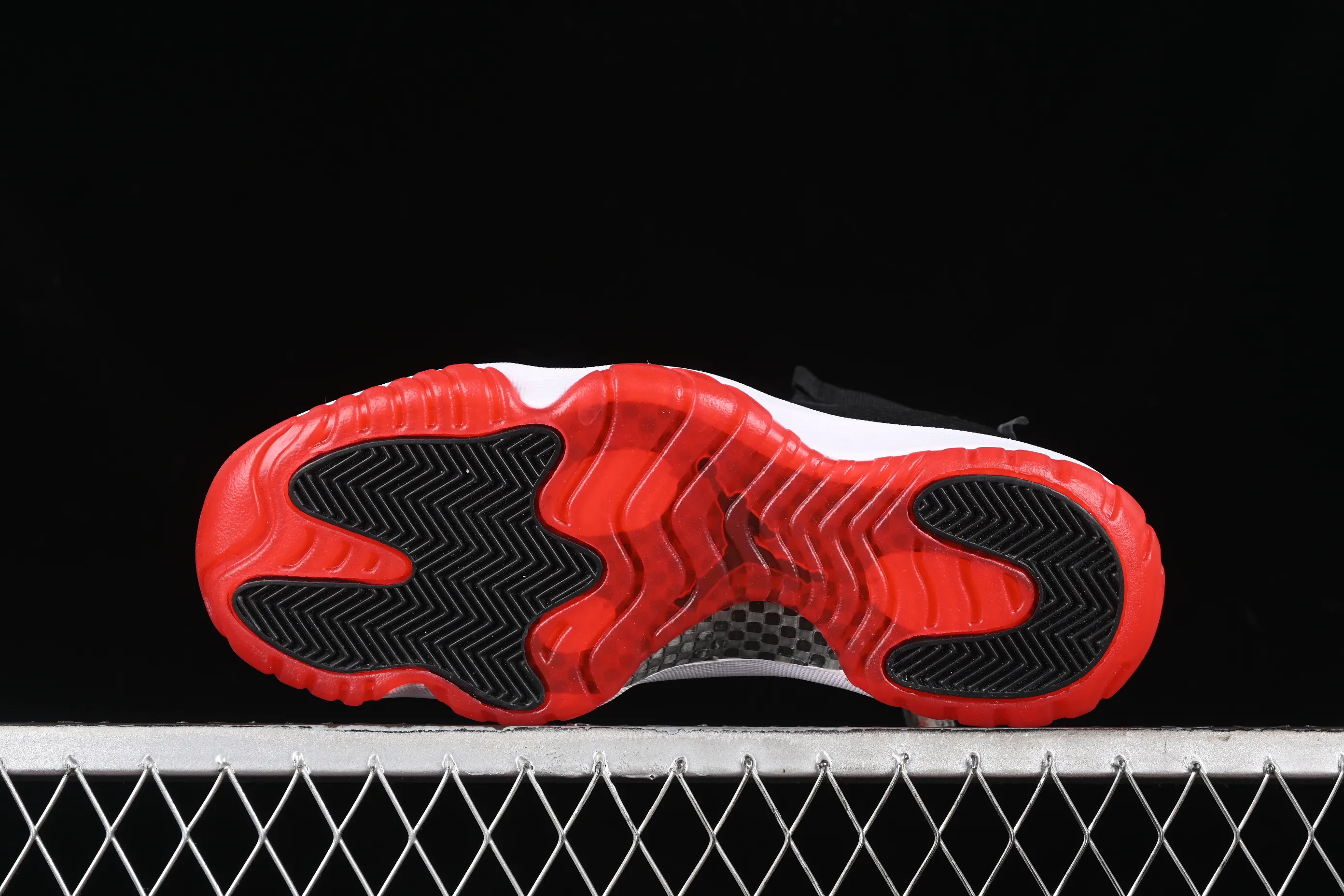 All categories Air Jordan Jordan series basketball shoes Air Jordan 11 F version Air Jordan 11 Retro "Bred Velvet" AJ11 Joe 11 black red velvet DB5457-061